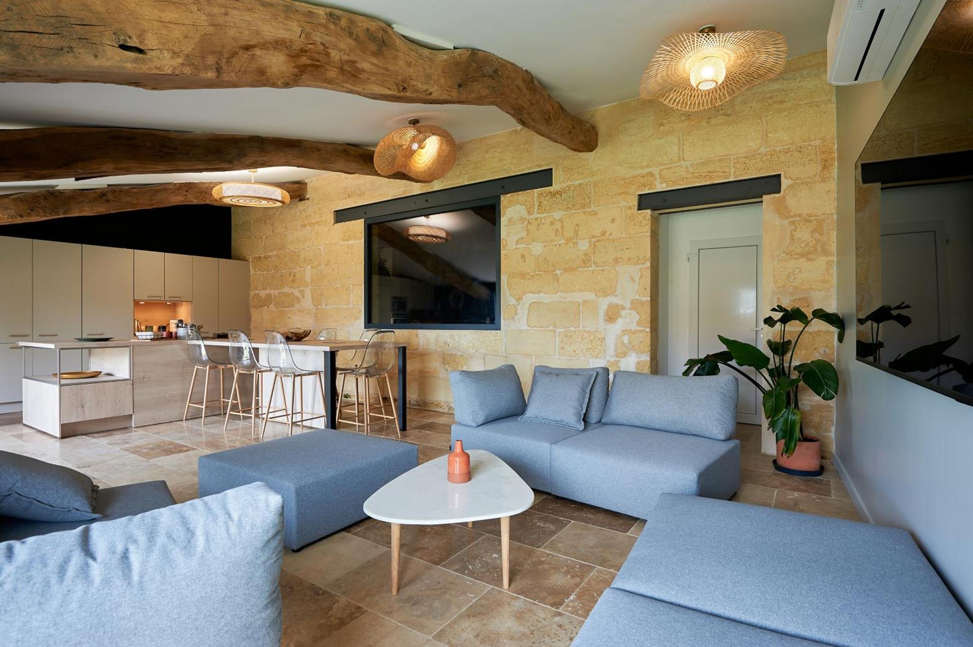 Le Repaire Lagardere Bed & Breakfast Lussac  Exterior photo