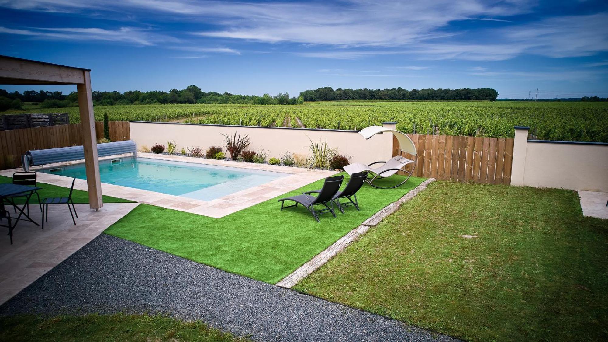 Le Repaire Lagardere Bed & Breakfast Lussac  Exterior photo